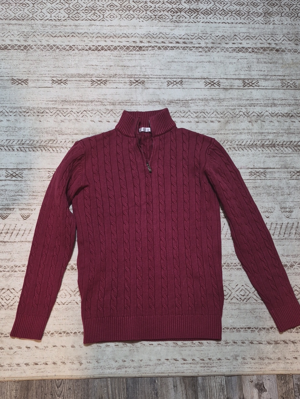 Women’s Cable-Knit Turtleneck Sweater - Burgundy